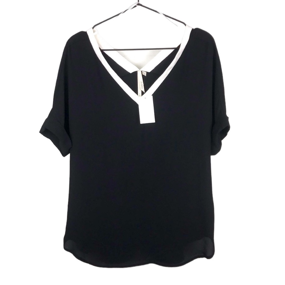 NWT Bellatrix Short Sleeve Blouse Small Black White Piping